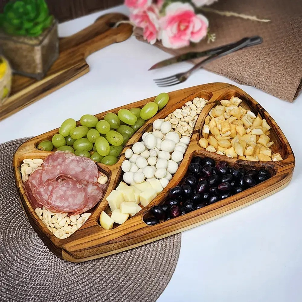 Petisqueira de Madeira Nobre