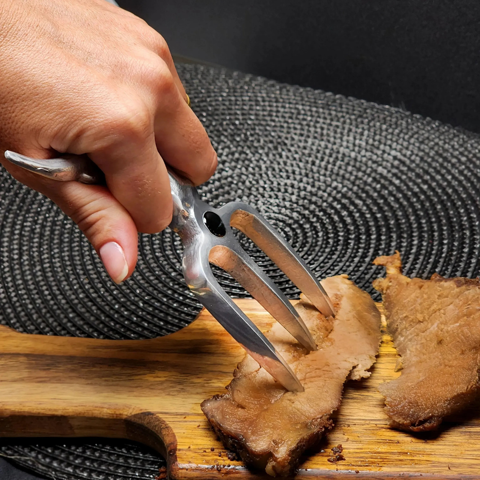 Garfo Tridente Churrasco com Garra de Urso Alumínio Personalizado